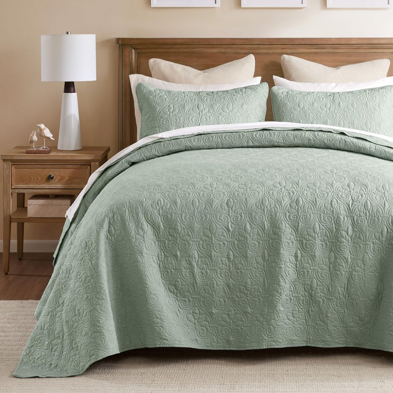 Madison Park Quebec King Size Quilt Bedding Set - Seafoam , Damask â€“ 3 Piece Bedding Quilt Coverlets â€“ Ultra Soft Microfiber Bed Quilts Quilted Coverlet - Image 1